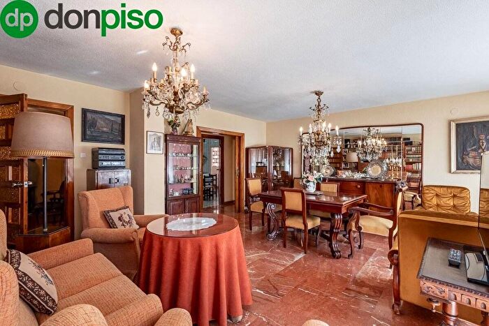 Casas en venta y pisos alquiler - 3