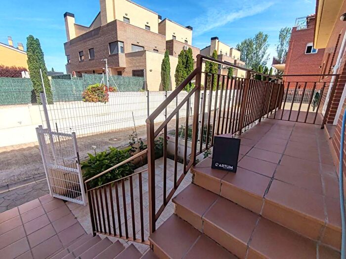 Casas en venta y pisos alquiler - 2