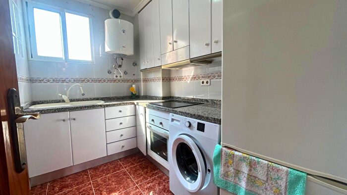 Casas en venta y pisos alquiler - 3