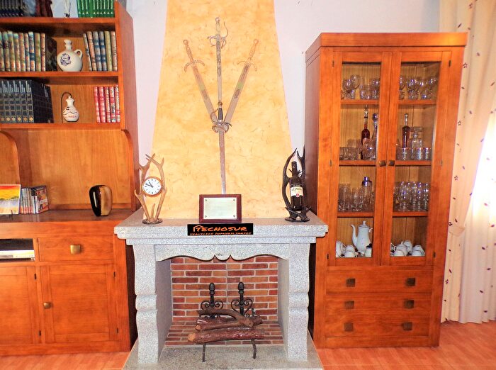 Casas en venta y pisos alquiler - 3