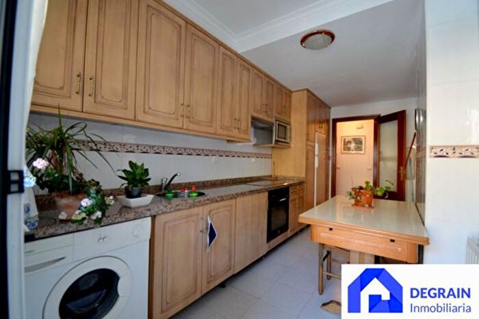 Casas en venta y pisos alquiler - 3
