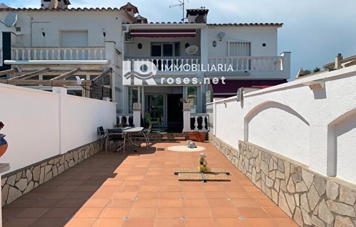 Casas en venta y pisos alquiler - 2
