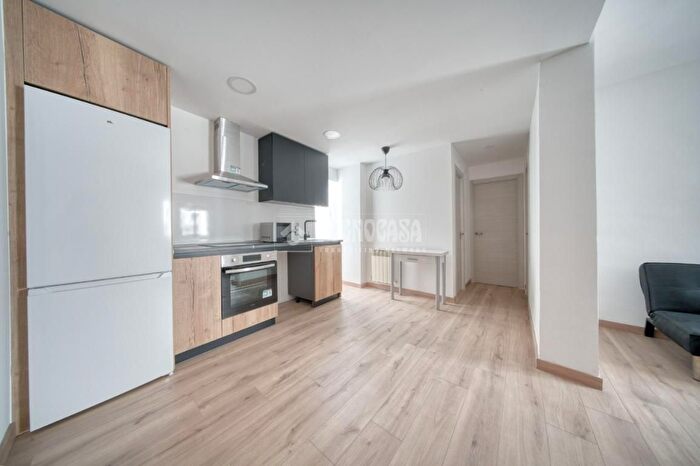 Casas en venta y pisos alquiler - 1