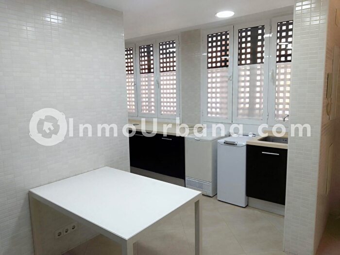 Casas en venta y pisos alquiler - 2