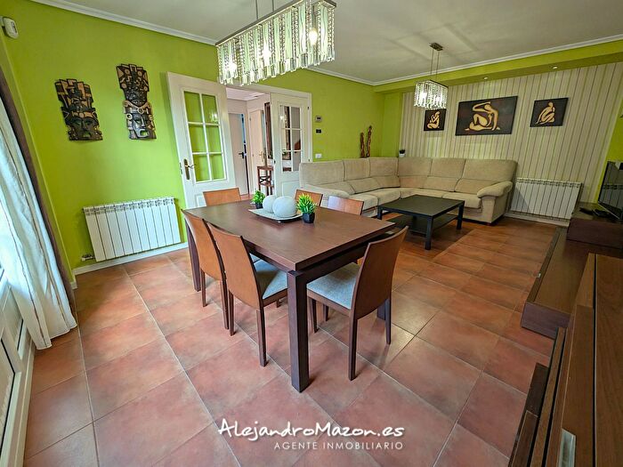 Casas en venta y pisos alquiler - 3