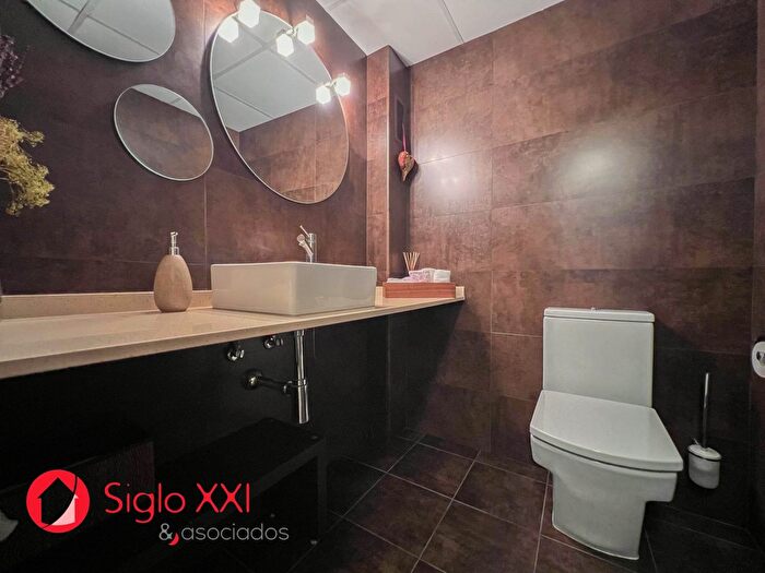 Casas en venta y pisos alquiler - 2