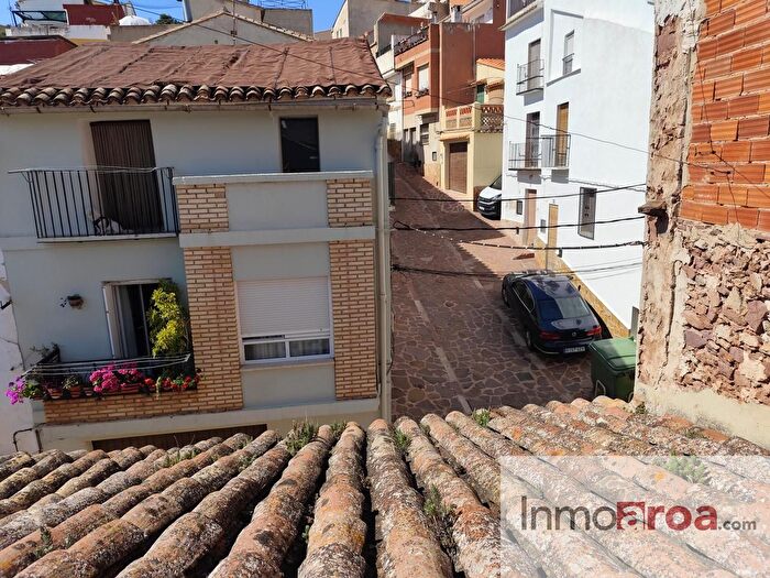 Casas en venta y pisos alquiler - 3