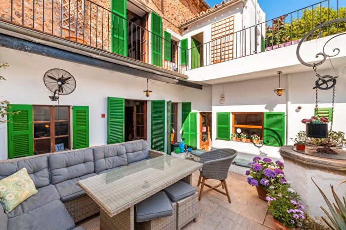 Casas en venta y pisos alquiler - 1