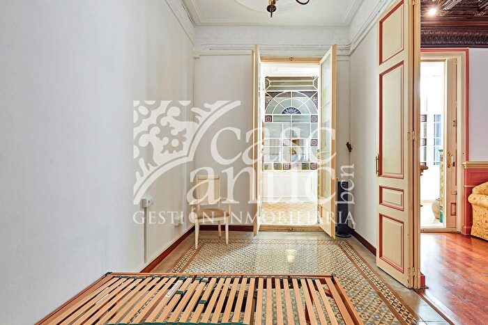 Casas en venta y pisos alquiler - 3
