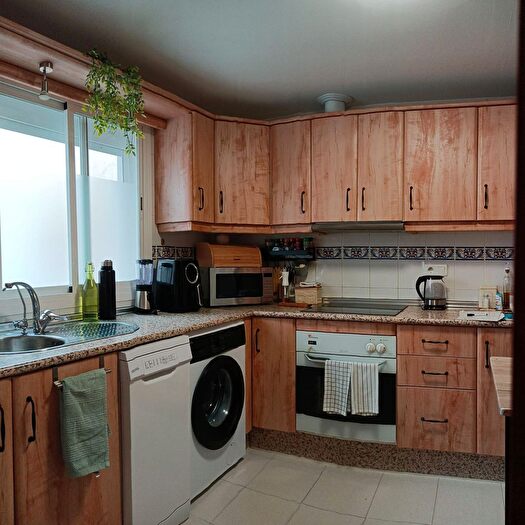 Casas en venta y pisos alquiler - 2