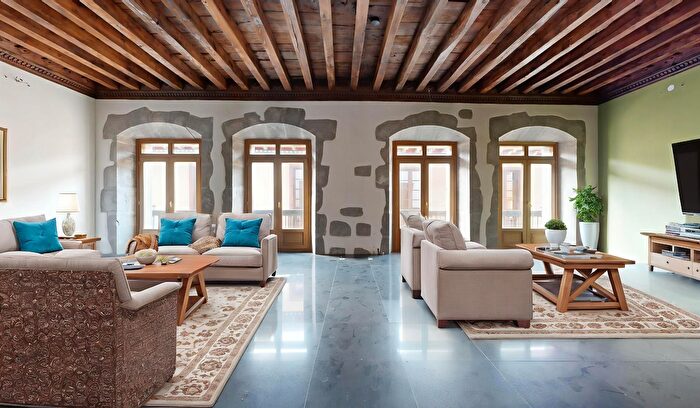 Casas en venta y pisos alquiler - 1