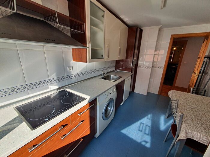 Casas en venta y pisos alquiler - 2