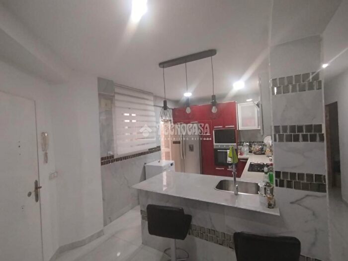 Casas en venta y pisos alquiler - 1