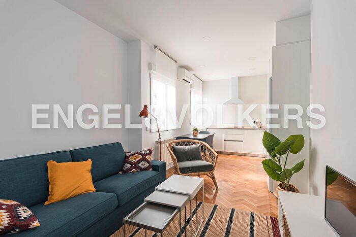 Piso en alquiler en Barrio de Salamanca, Recoletos de 2 habitaciones