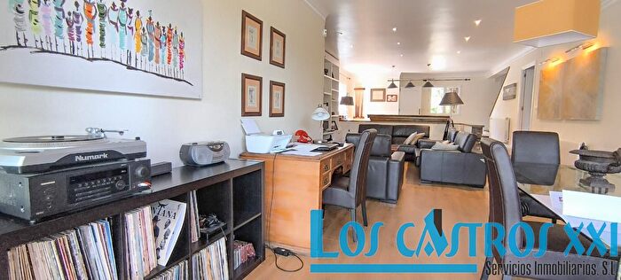 Casas en venta y pisos alquiler - 2