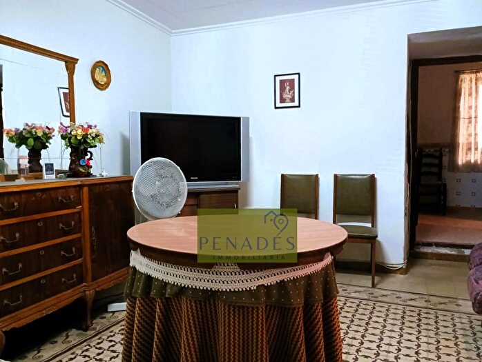 Casas en venta y pisos alquiler - 3