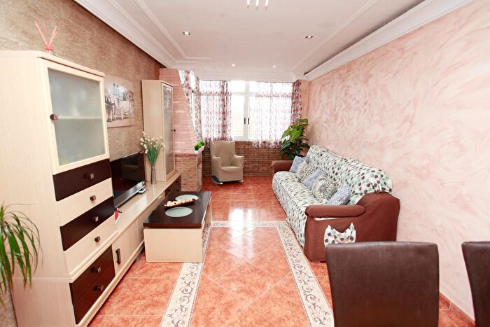 Casas en venta y pisos alquiler - 2