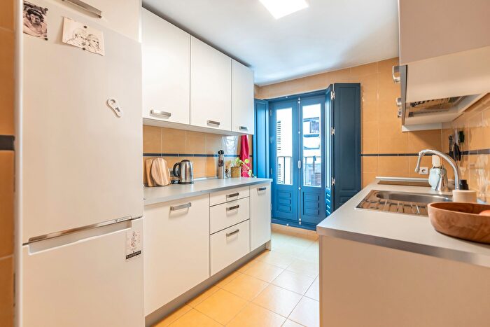 Casas en venta y pisos alquiler - 2