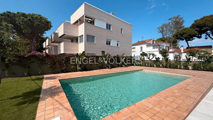 Piso en alquiler en Baixador, Castelldefels de 3 habitaciones