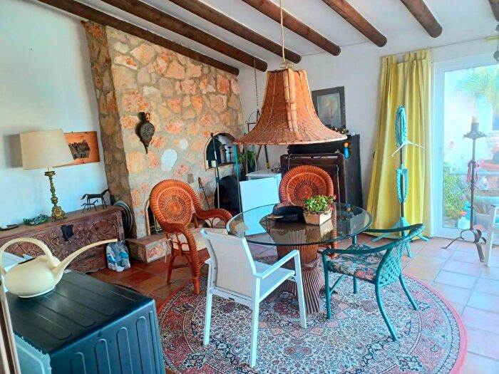 Casa en venta en Pego, Alicante de 5 habitaciones