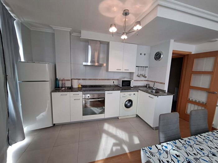 Casas en venta y pisos alquiler - 3