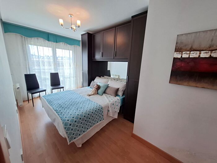 Casas en venta y pisos alquiler - 2