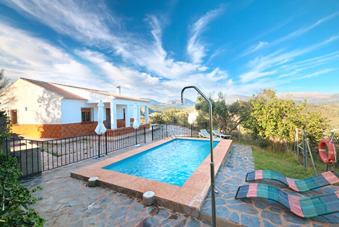 Casa en venta en Comares, Málaga de 4 habitaciones