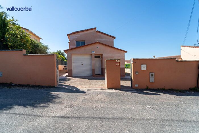 Casa en venta en Vallmoll, Tarragona de 4 habitaciones