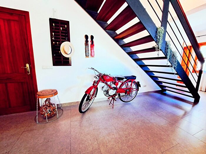 Casas en venta y pisos alquiler - 2