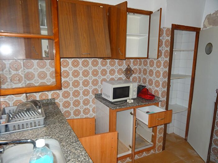 Casas en venta y pisos alquiler - 2