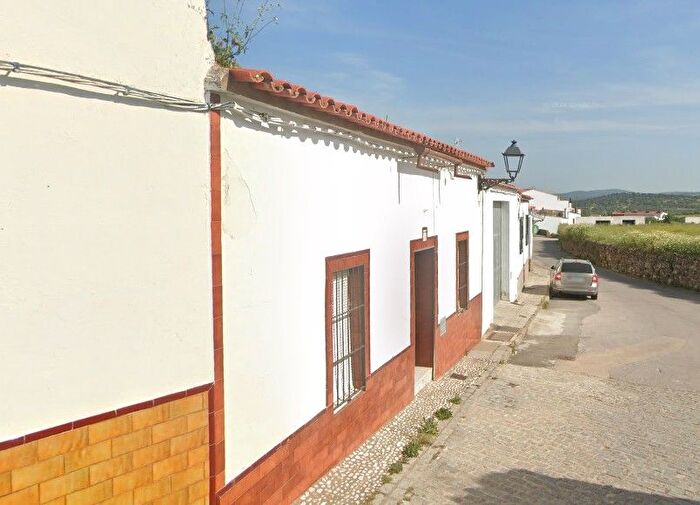 Piso en venta en Encinasola, Huelva de 2 habitaciones
