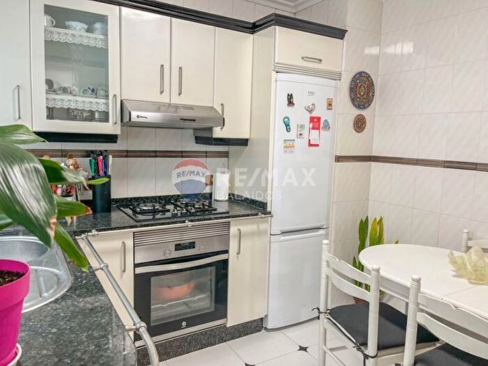 Casas en venta y pisos alquiler - 2