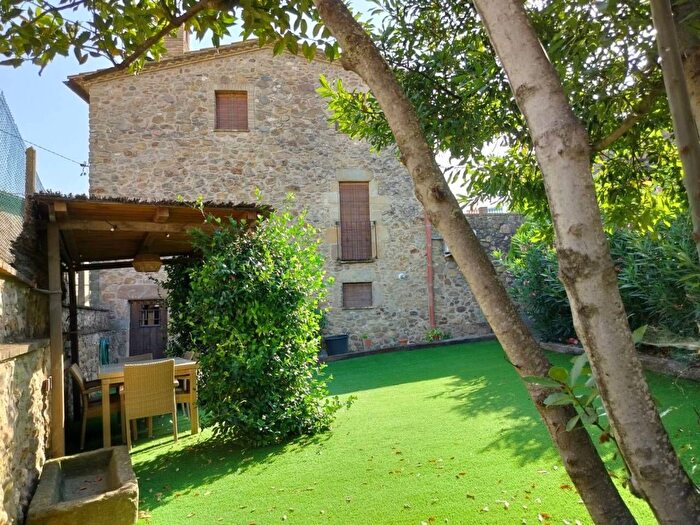 Casa en alquiler en Corçà, Girona de 3 habitaciones
