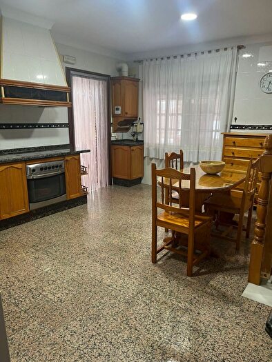Casas en venta y pisos alquiler - 2