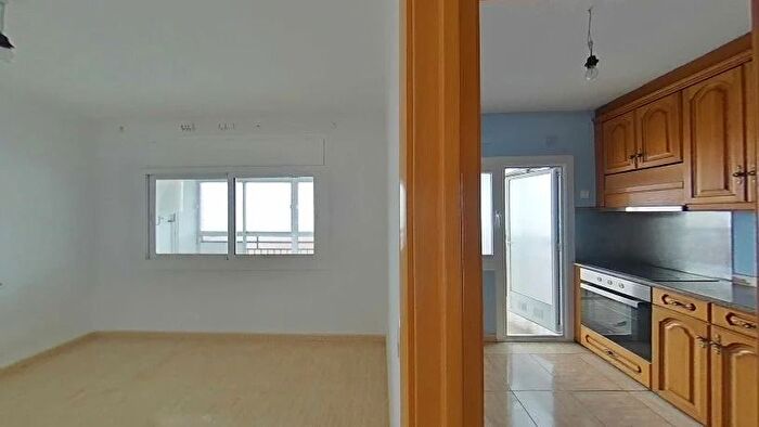 Piso en venta en Cerdanyola, Cerdanyola Nord de 4 habitaciones