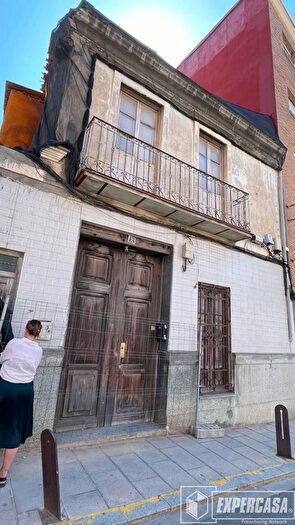 Casas en venta y pisos alquiler - 2