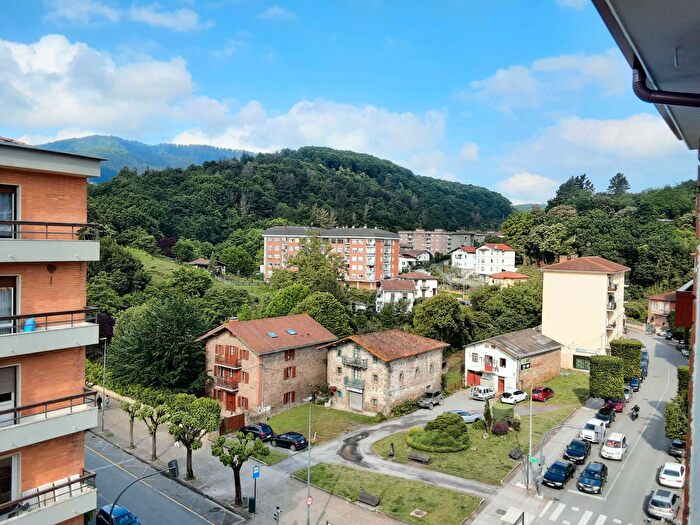Casas en venta y pisos alquiler - 2