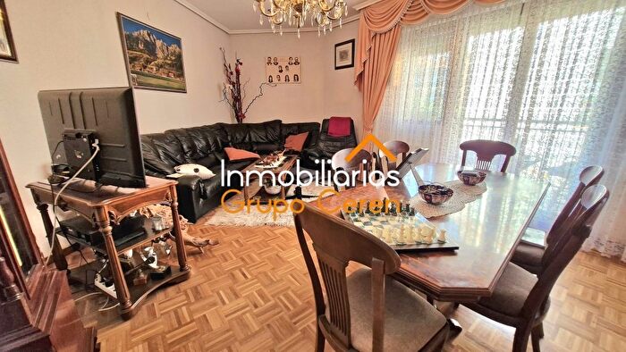 Casas en venta y pisos alquiler - 1