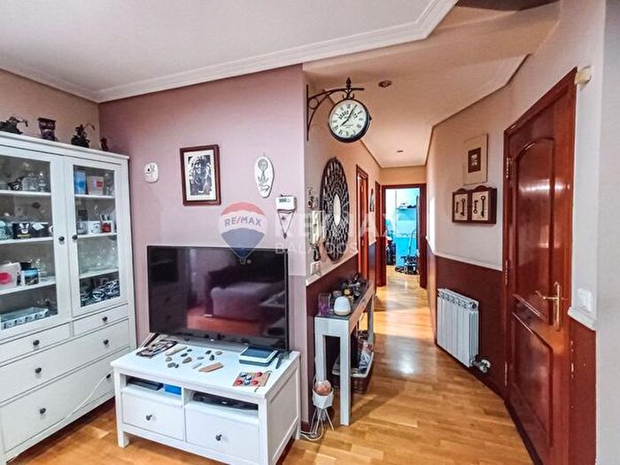 Casas en venta y pisos alquiler - 2