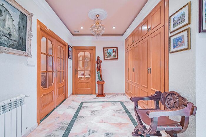 Casas en venta y pisos alquiler - 2