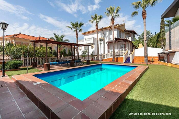 Casa en venta en Andalucía, Granada de 4 habitaciones