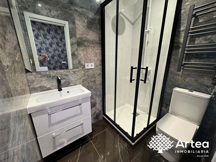Casas en venta y pisos alquiler - 2