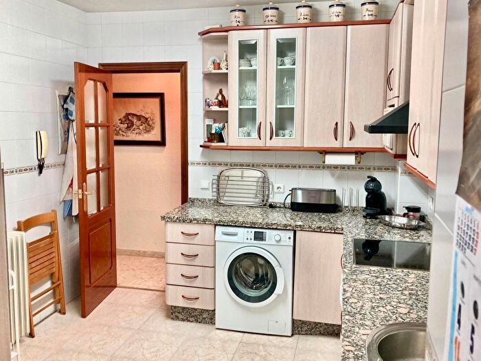 Casas en venta y pisos alquiler - 2