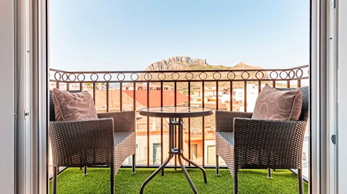 Casas en venta y pisos alquiler - 3