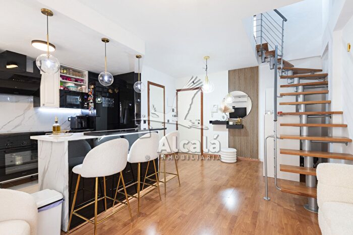 Casas en venta y pisos alquiler - 1