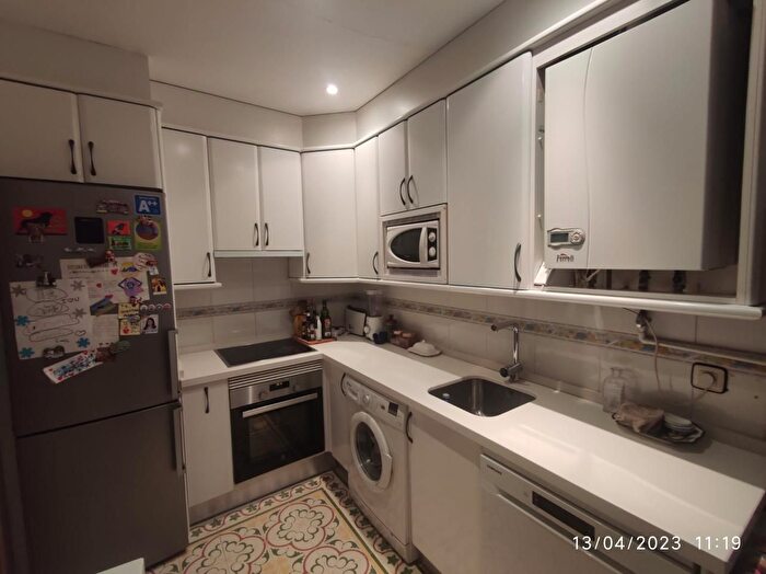 Casas en venta y pisos alquiler - 1