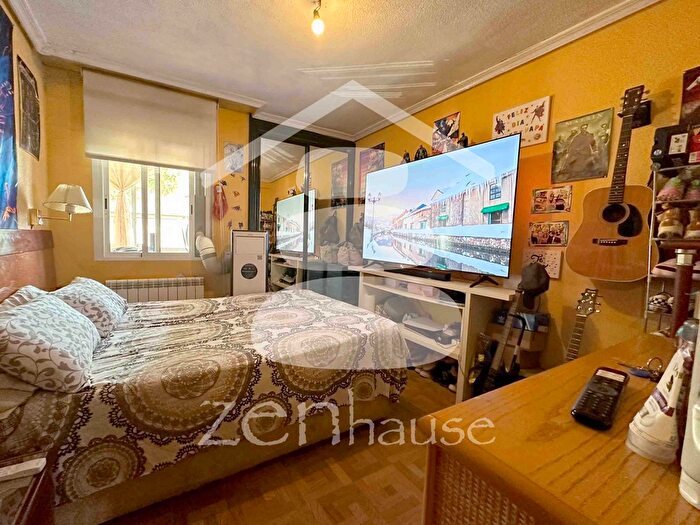 Casas en venta y pisos alquiler - 2