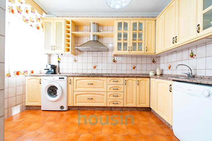 Casas en venta y pisos alquiler - 2