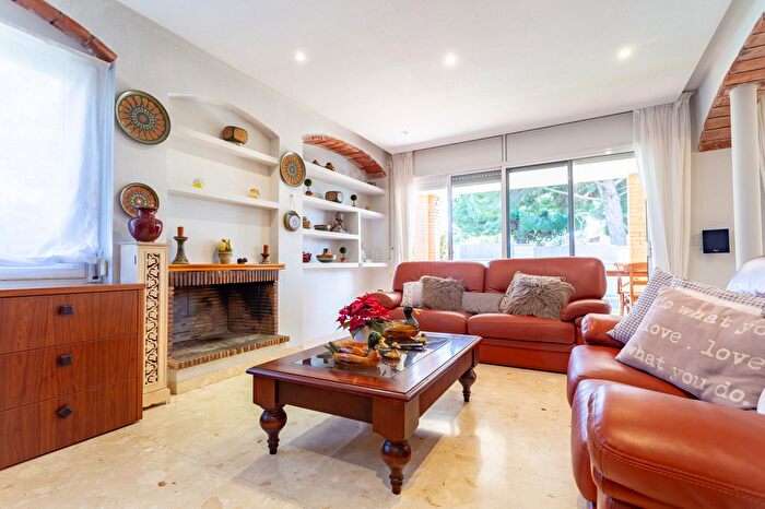 Casa en venta en Vilafortuny Cap de Sant Pere, Vilafortuny de 4 habitaciones