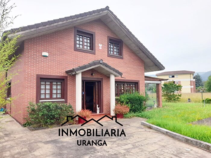 Casas en venta y pisos alquiler - 1